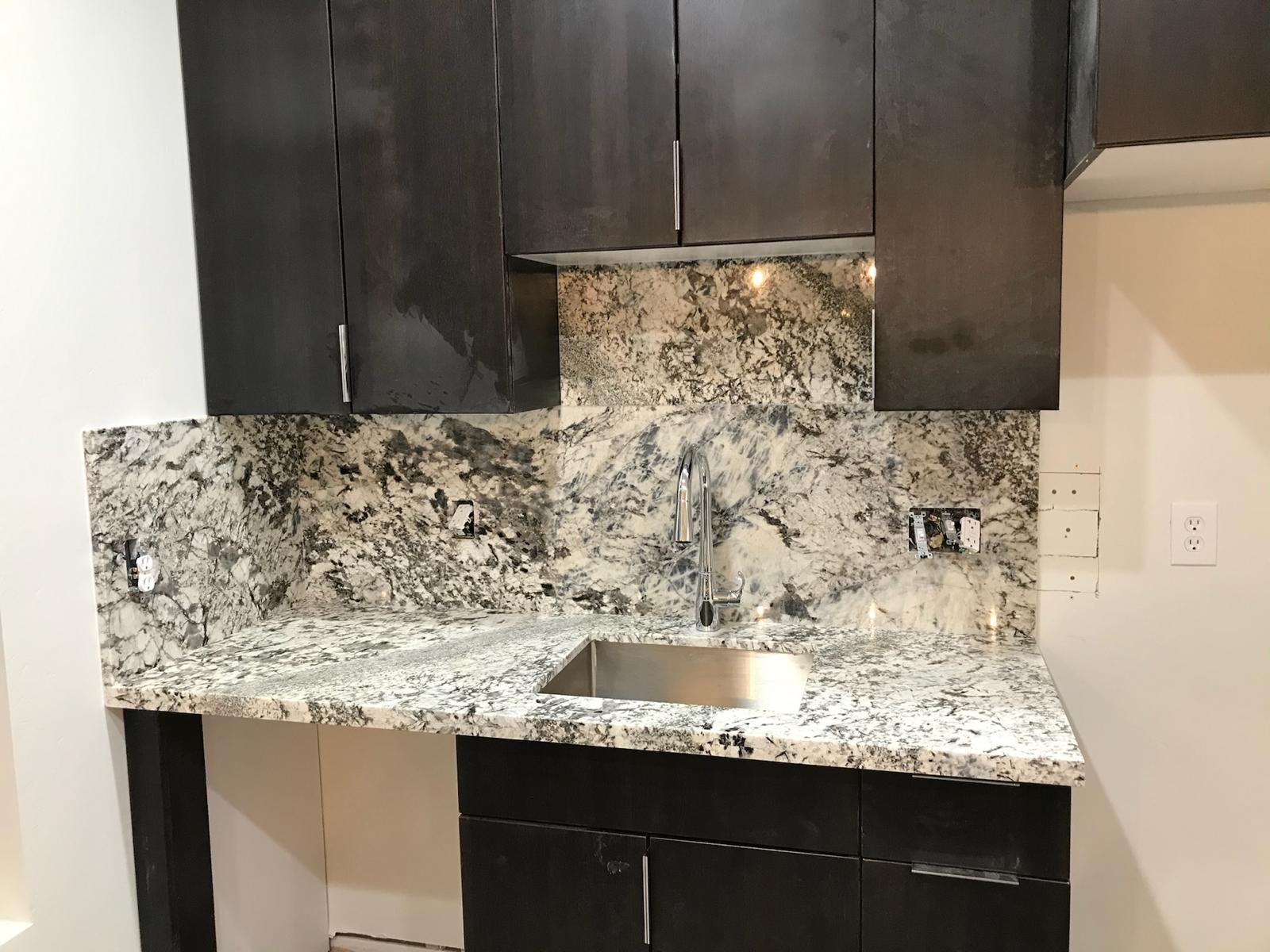 Quarts, quartzite & Solid surface countertops
